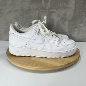 Nike Air Force 1 '07 Shoes Triple White Sneakers DD8959-100 Mens Size 9